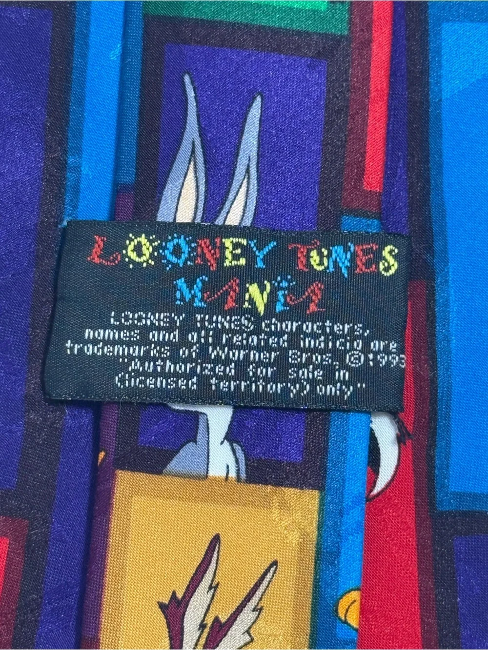 Looney Tunes Mania Vintage Character Necktie Bugs Bunny Taz Tweety 58”